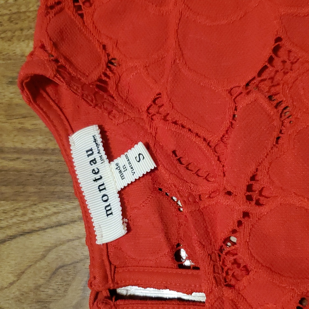 Monteau Red Lace Eyelet Top Womens Size S - Picture 2 of 16